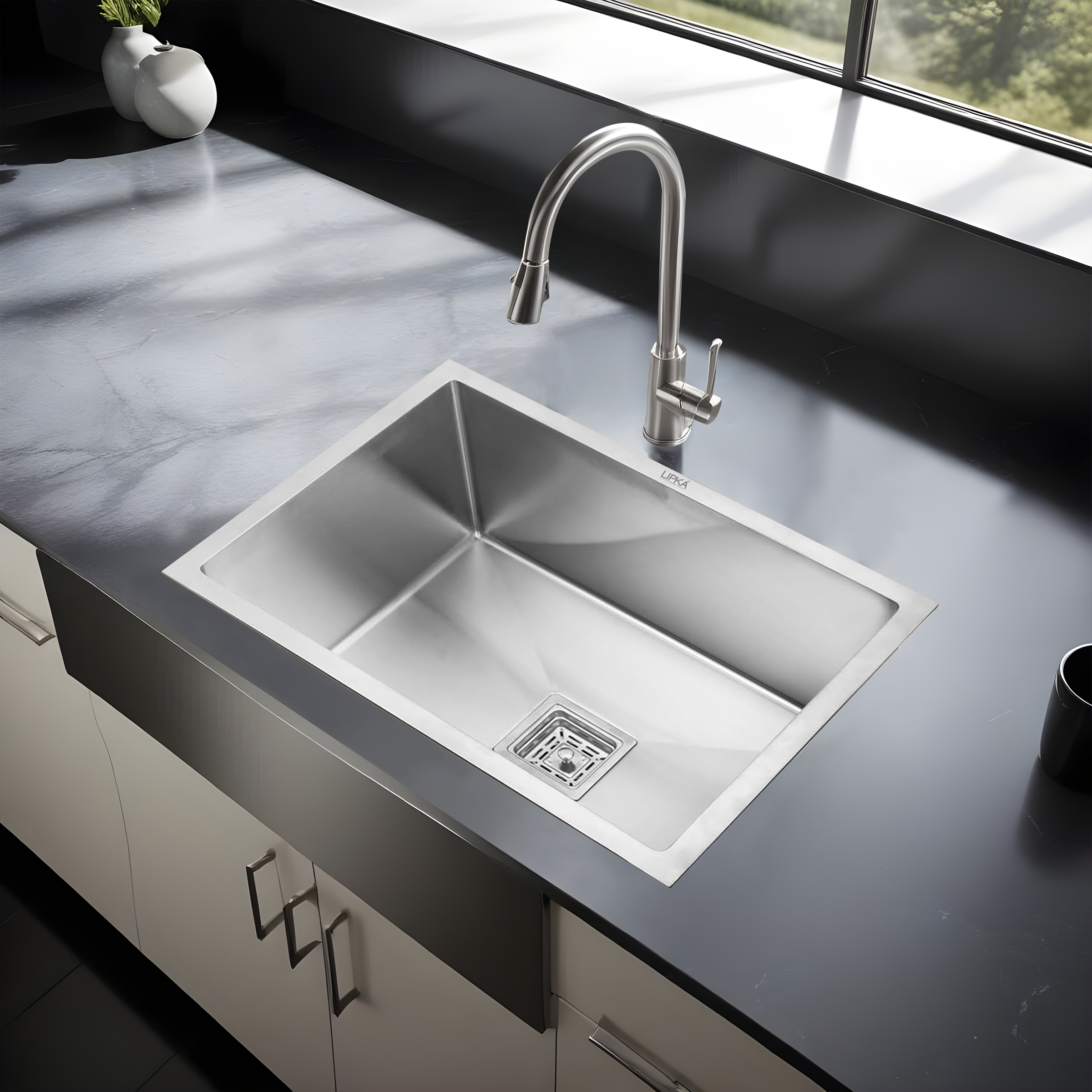 Handmade Single Bowl Kitchen Sink (18 x 16 x 10 Inches) - LIPKA