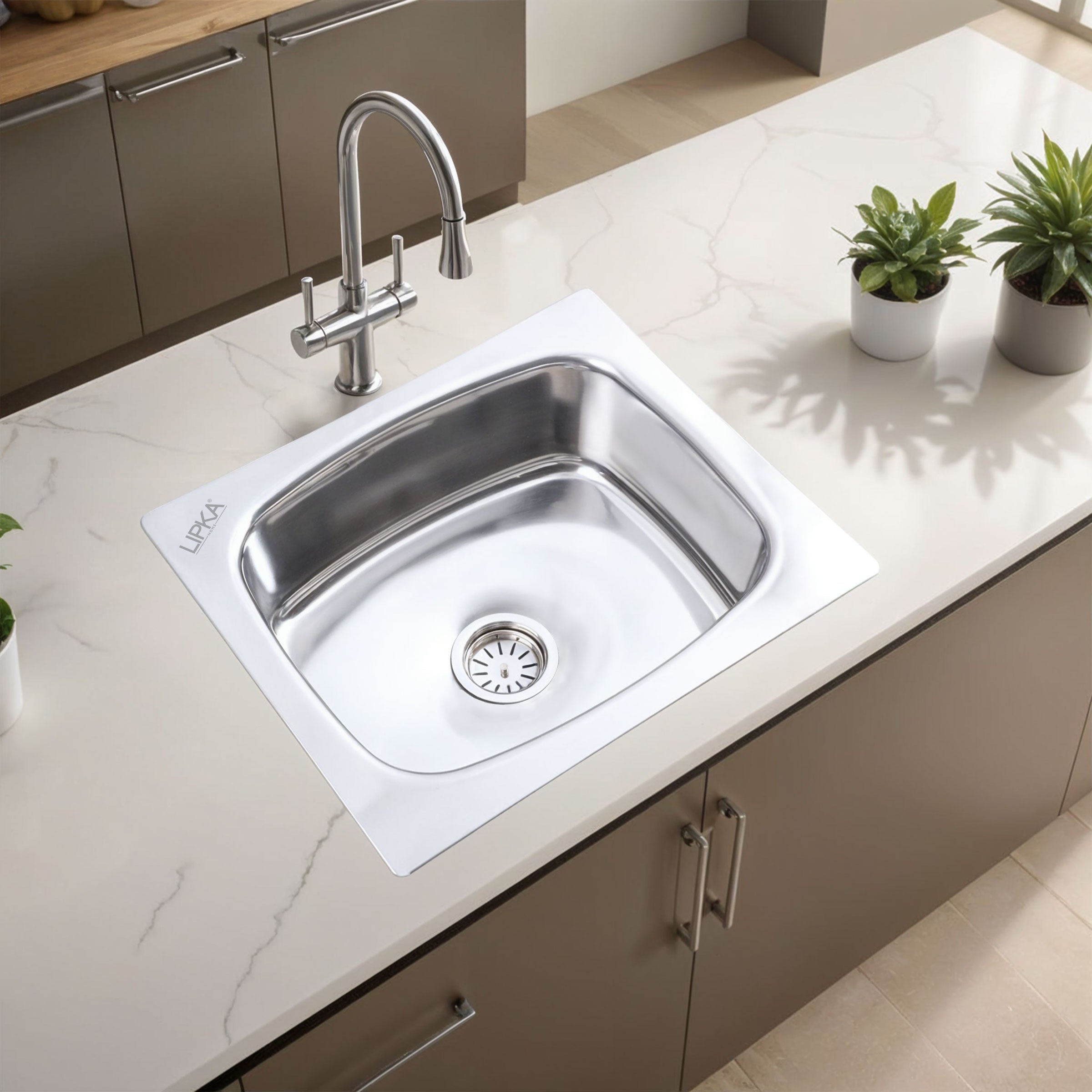 Round Single Bowl Kitchen Sink (20 x 17 x 8 Inches) - LIPKA